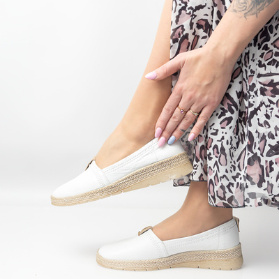 Wygodne skórzane półbuty damskie wsuwane Pollonus biały 5-1494-002