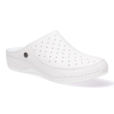 Skórzane klapki damskie zakryte Pollonus białe+perforacja 5-1415-001