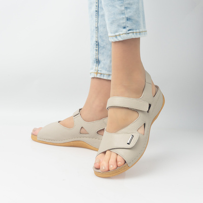 Skórzane sandały damskie na rzepy Pollonus tengeri 5-0994-026 